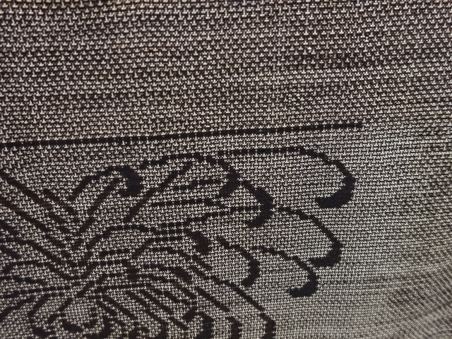 JAPANESE KIMONO / ANTIQUE KIMONO / SILK / DORO OSHIMA TSUMUGI / WOVEN KIKU / 9MARUKI